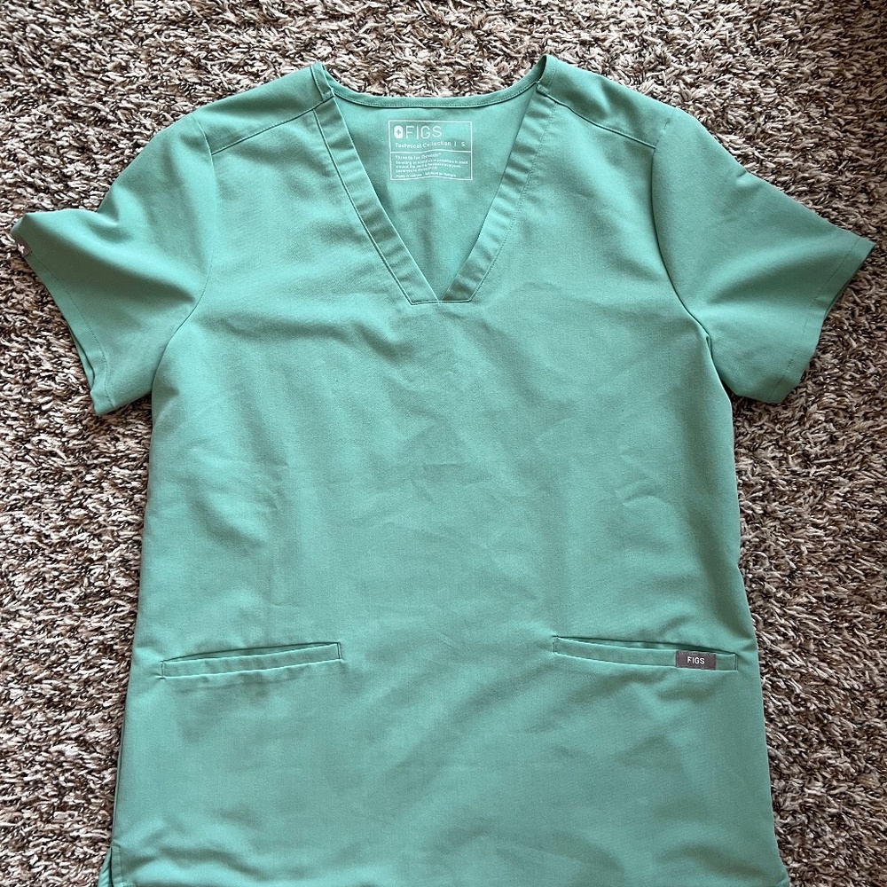 Figs Jade Small Caterina scrub top